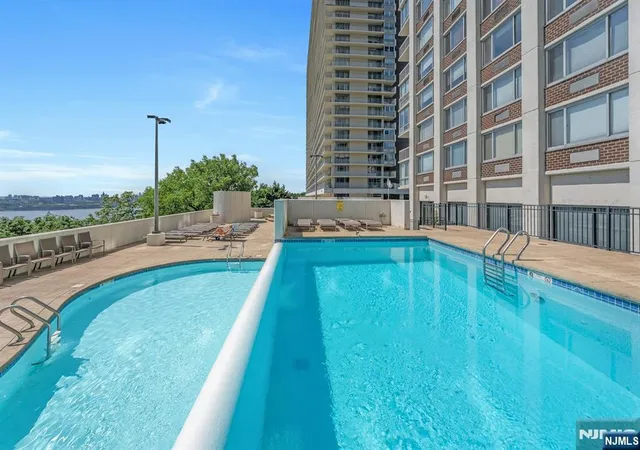 30th image of 1600 Parker Ave #5G, Fort Lee, NJ 07024 | MLS# 26028735