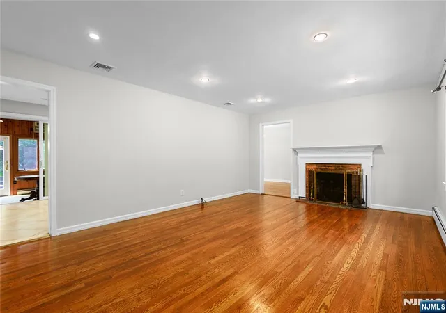 Photo 3 of Sale Pending at 16 Dater Ln, Saddle River, NJ 07458 | MLS# 26028757 | Listing updated on 2026-09-16