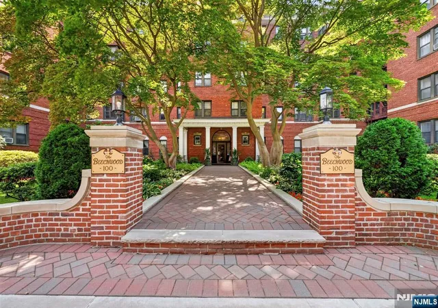 Photo 14 of Condo for sale at 100 Prospect Ave #4E, Hackensack, NJ 07601 | MLS# 26028765 | Listing updated on 2026-09-12