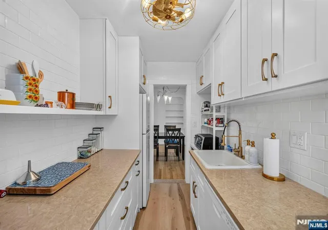 Photo 3 of Condo for sale at 100 Prospect Ave #4E, Hackensack, NJ 07601 | MLS# 26028765 | Listing updated on 2026-09-12