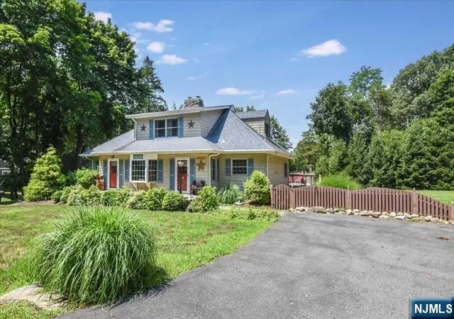 1st image of 39 Circle Ave, Wayne, NJ 07470 | MLS# 26028783