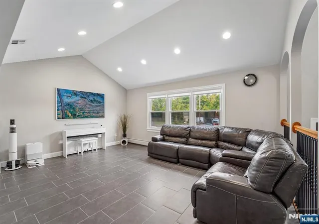 Photo 4 of Sale Pending at 12 Manning Rd, Paramus, NJ 07652 | MLS# 26028805 | Listing updated on 2026-08-19