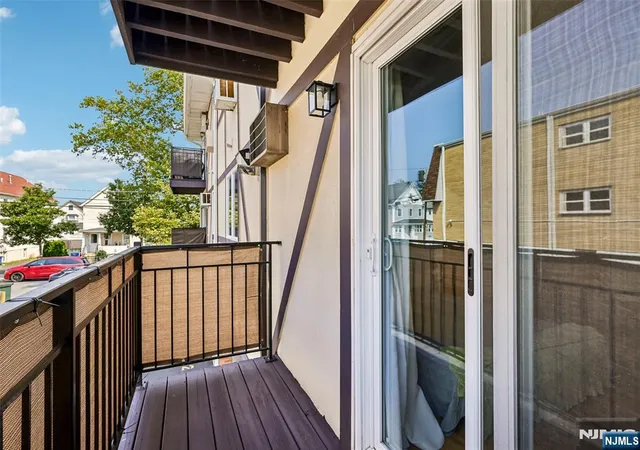 Listing Photo 2 - Condo for sale in building located at 33 Henry Pl, Hackensack, NJ 07601 - Unit #B2