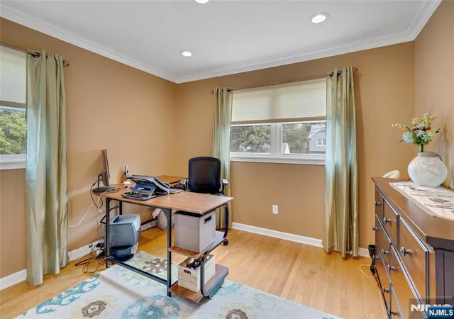 23rd image of 98 Walnut St, Oakland, NJ 07436 | MLS# 26028821