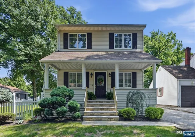 2nd image of 442 Riverview Dr, Totowa, NJ 07512 | MLS# 26028828