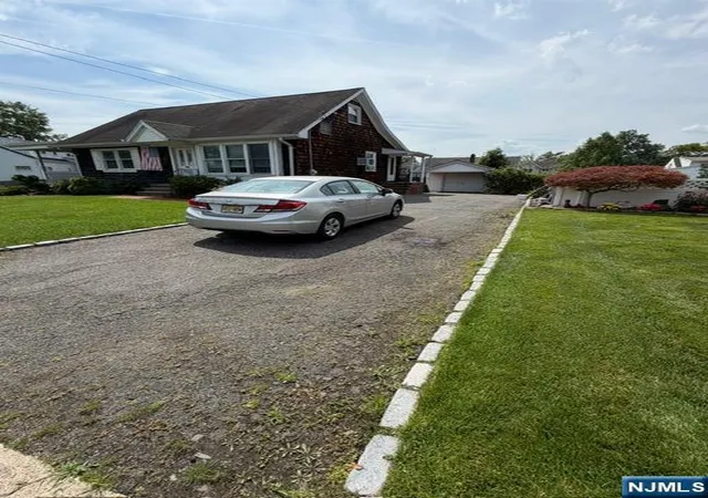 22nd image of 455 Luhmann Dr, New Milford, NJ 07646 | MLS# 26028842