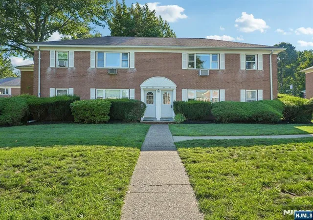 1st image of 39 Manchester Ct #122, Wayne, NJ 07470 | MLS# 26028869