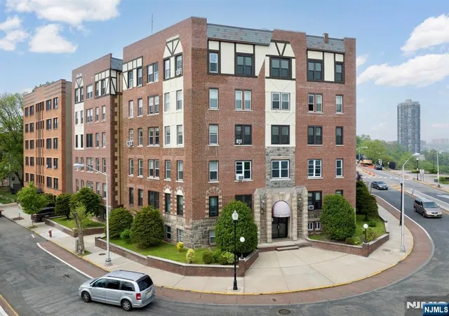 3rd image of 7435 Boulevard #309, North Bergen, NJ 07047 | MLS# 26028870