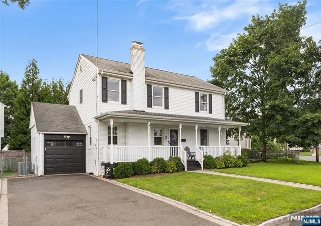 Photo 1 of Single family home for sale at 2 Derby Ln, Dumont, NJ 07628 | MLS# 26028871 | Listing updated on 2026-08-29