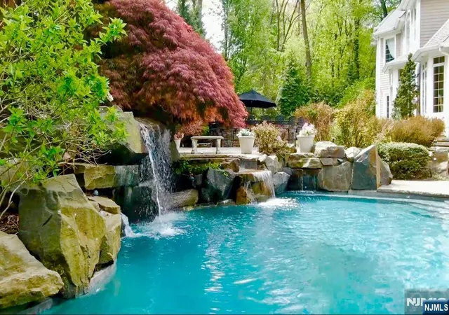 4th image of 457 Devonshire Dr, Franklin Lakes, NJ 07417 | MLS# 26028873