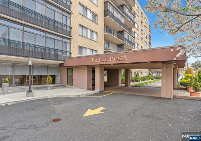 Photo 2 of Condo for sale at 2185 Lemoine Ave #2C, Fort Lee, NJ 07024 | MLS# 26028876 | Listing updated on 2026-08-05