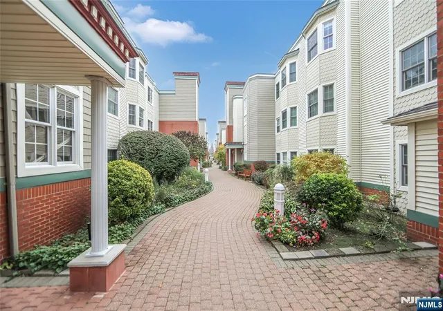 2nd image of 337 The Promenade #337, Edgewater, NJ 07020 | MLS# 26028880