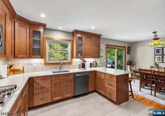 3rd image of 965 Edgewood Dr, Stillwater, NJ 07860 | MLS# 26028883