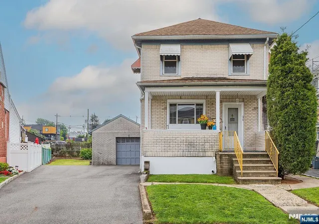 Photo 1 of Sale Pending at 26 Kearney St, Lyndhurst, NJ 07071 | MLS# 26028891 | Listing updated on 2026-09-16