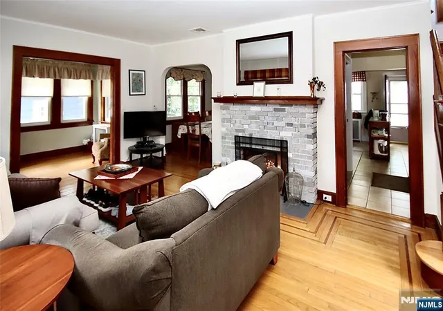 3rd image of 13-08 Ellis Ave, Fair Lawn, NJ 07410 | MLS# 26028905