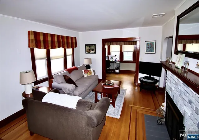4th image of 13-08 Ellis Ave, Fair Lawn, NJ 07410 | MLS# 26028905