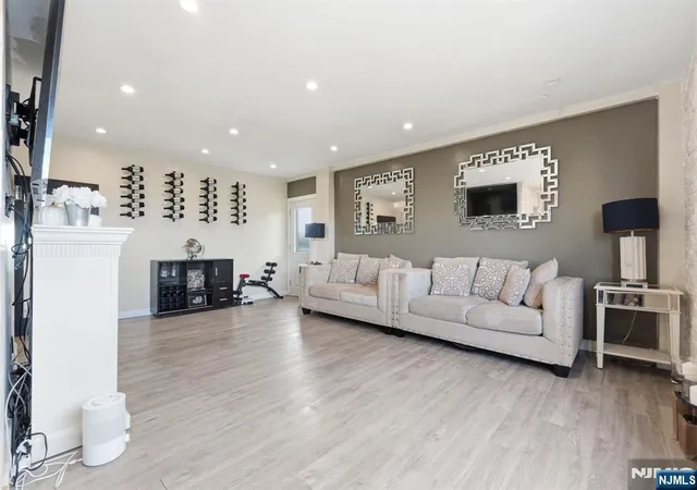 5th image of 25 Grand Ave #6E, Hackensack, NJ 07601 | MLS# 26028910
