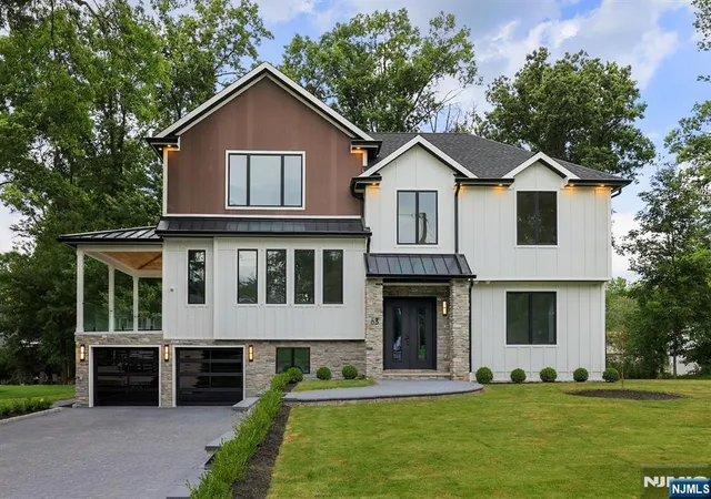 Photo 3 of Single family home for sale at 63 Billingsley Dr, Livingston, NJ 07039 | MLS# 26028929 | Listing updated on 2026-08-30