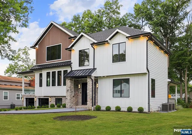 Photo 3 of Single family home for sale at 63 Billingsley Dr, Livingston, NJ 07039 | MLS# 26028929 | Listing updated on 2026-08-30
