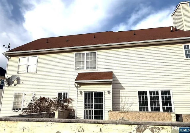 Photo 3 of Single family home for sale at 11 Decicco Dr, Raritan, NJ 08869 | MLS# 26028942 | Listing updated on 2026-09-28