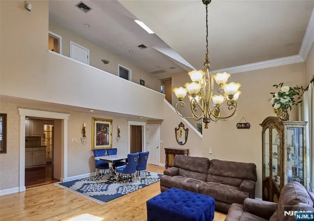 Photo 3 of Single family home for sale at 2 Cayuga Trl, Wayne, NJ 07470 | MLS# 26028954 | Listing updated on 2026-10-26