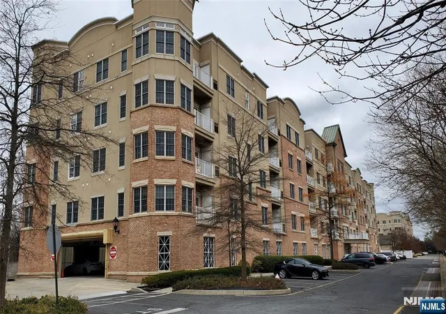 1st image of 2116 Windsor Park Ct #78, Englewood, NJ 07631 | MLS# 26028964