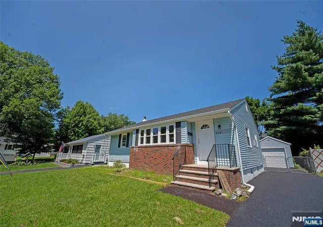Photo 3 of Sale Pending at 219 Haroldson Pl, Pompton Lakes, NJ 07442 | MLS# 26028966 | Listing updated on 2026-09-22
