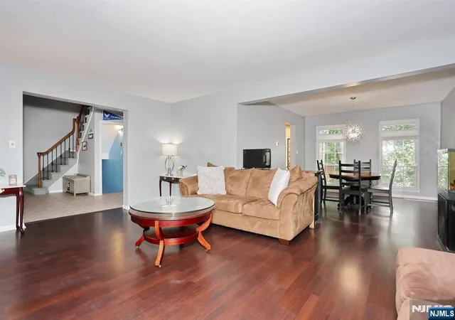 Photo 4 of Sale Pending at 14 Birdseye Cir, Wayne, NJ 07470 | MLS# 26028990 | Listing updated on 2026-10-04