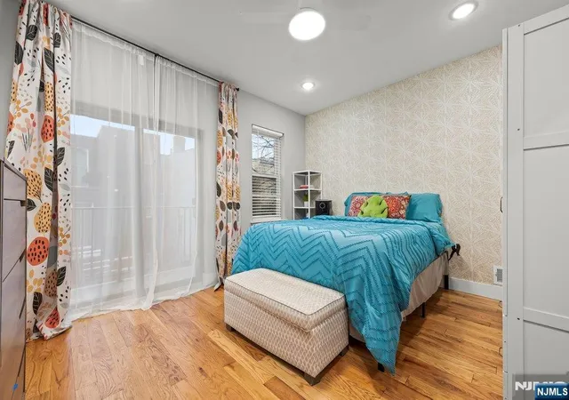 Listing Photo 4 - Condo for sale in building located at 85 Oxford, Jersey City, NJ 07304 - Unit #1