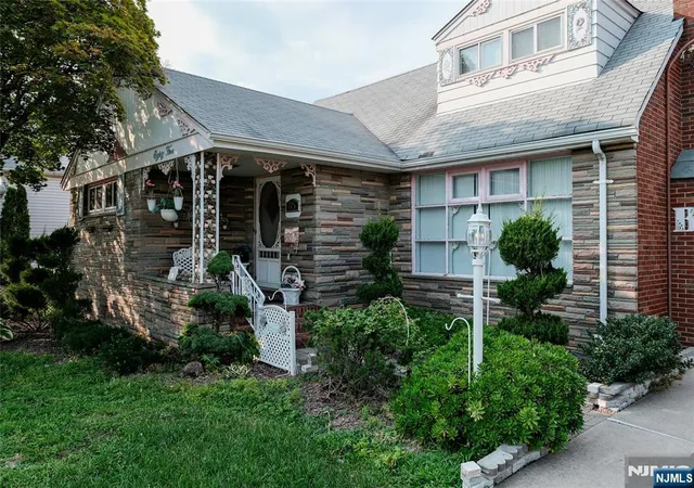 Photo 2 of Sale Pending at 85 Strong, Wallington, NJ 07057 | MLS# 26029002 | Listing updated on 2026-09-14