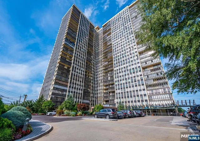 2nd image of 300 Winston #2912, Cliffside Park, NJ 07010 | MLS# 26029009