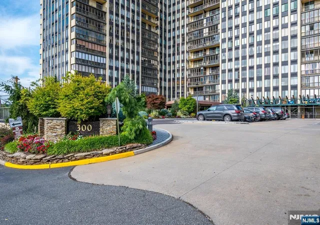 3rd image of 300 Winston #2912, Cliffside Park, NJ 07010 | MLS# 26029009