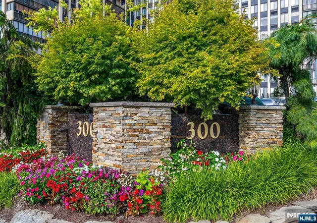 4th image of 300 Winston #2912, Cliffside Park, NJ 07010 | MLS# 26029009