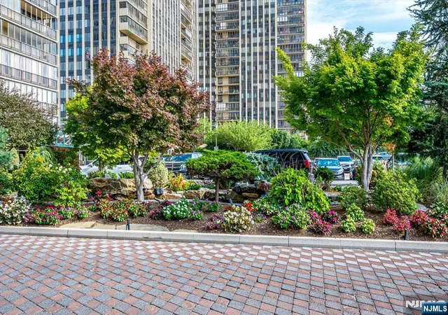 5th image of 300 Winston #2912, Cliffside Park, NJ 07010 | MLS# 26029009