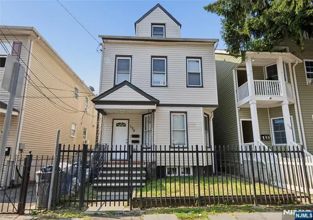 Photo 1 of Sale Pending at 172 Godwin Ave, Paterson, NJ 07501 | MLS# 26029055 | Listing updated on 2026-08-12