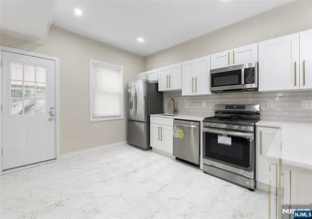 Listing Photo 5 - Condo for sale in building located at 172 Godwin Ave, Paterson, NJ 07501