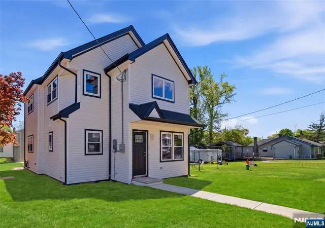 3rd image of 270 Alpine Wy, South Amboy, NJ 08879 | MLS# 26029059
