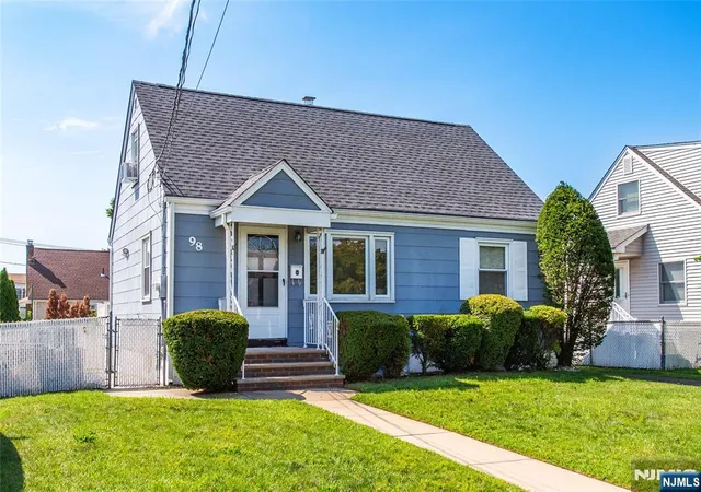 Photo 2 of Sale Pending at 98 Tuella Ave, Elmwood Park, NJ 07407 | MLS# 26029066 | Listing updated on 2026-08-17