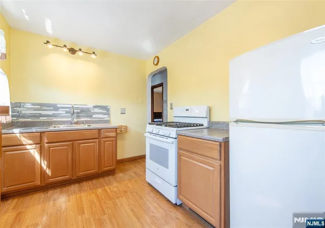 Photo 4 of Sale Pending at 98 Tuella Ave, Elmwood Park, NJ 07407 | MLS# 26029066 | Listing updated on 2026-08-17