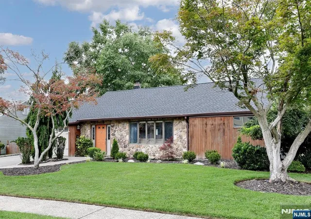38th image of 618 Fermery Dr, New Milford, NJ 07646 | MLS# 26029079