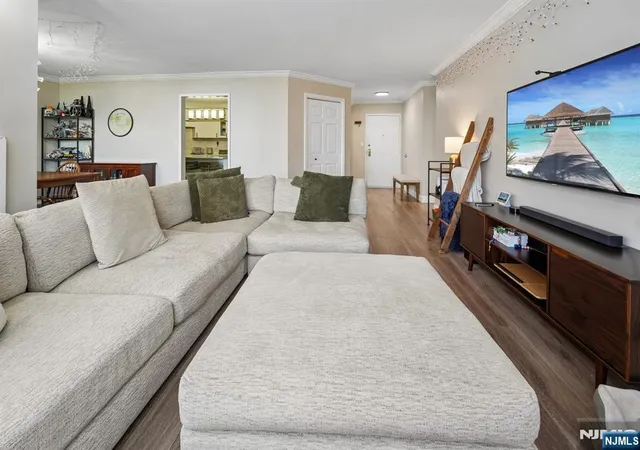 Photo 3 of Sale Pending at 627 Harmon Cvs Tower, Secaucus, NJ 07094 | MLS# 26029082 | Listing updated on 2026-08-19