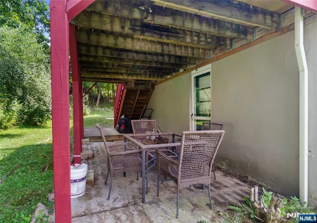 Photo 4 of Sale Pending at 17 Stafford Dr, Wanaque, NJ 07465 | MLS# 26029104 | Listing updated on 2026-08-31