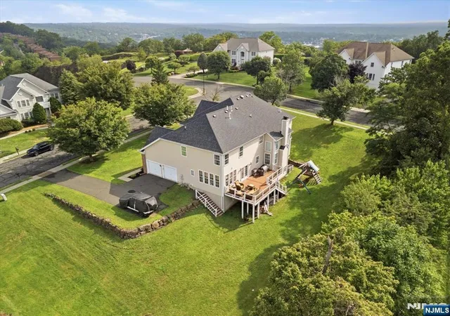 4th image of 1 Cedar Ct, North Haledon, NJ 07508 | MLS# 26029126
