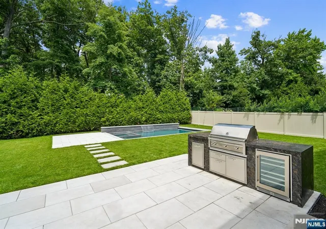 Photo 4 of Single family home for sale at 50 Roberts Rd, Englewood Cliffs, NJ 07632 | MLS# 26029128 | Listing updated on 2026-08-08