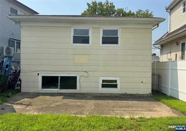 Photo 14 of Sale Pending at 71 Suburbia Ct, Jersey City, NJ 07305 | MLS# 26029134 | Listing updated on 2026-10-08