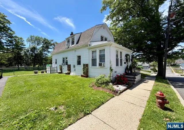 Photo 1 of Sale Pending at 31 Hope St, Nutley, NJ 07110 | MLS# 26029142 | Listing updated on 2026-08-31