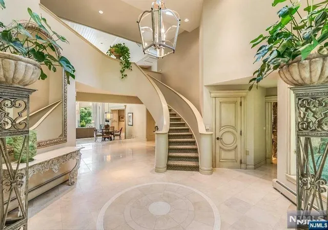 Photo 2 of Single family home for sale at 125 Chestnut Ridge Rd, Saddle River, NJ 07458 | MLS# 26029144 | Listing updated on 2026-08-04