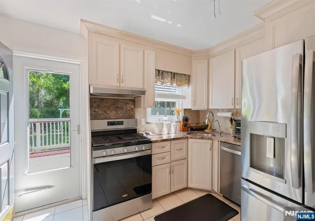 Photo 3 of Sale Pending at 36 14 Northern Dr, Fair Lawn, NJ 07410 | MLS# 26029167 | Listing updated on 2026-09-08
