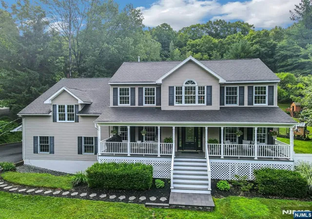 Photo 1 of Sale Pending at 588 Stonetown Rd, Ringwood, NJ 07456 | MLS# 26029178 | Listing updated on 2026-08-20
