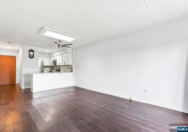 Photo 3 of Sale Pending at 5 Linden St #6i, Hackensack, NJ 07601 | MLS# 26029213 | Listing updated on 2026-09-08